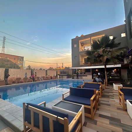 Apartments Plaza Hotel Kololi Kültér fotó