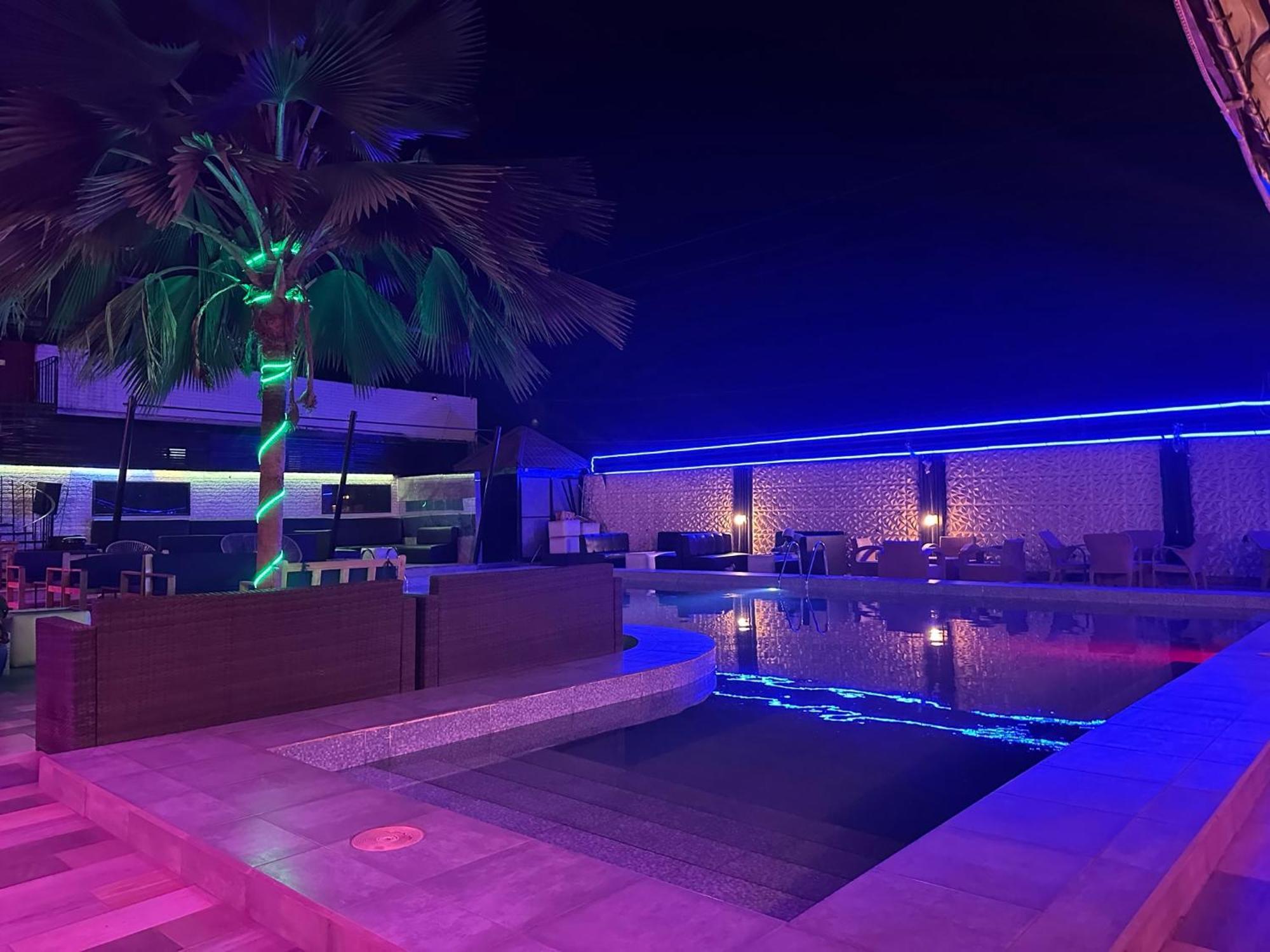 Apartments Plaza Hotel Kololi Kültér fotó