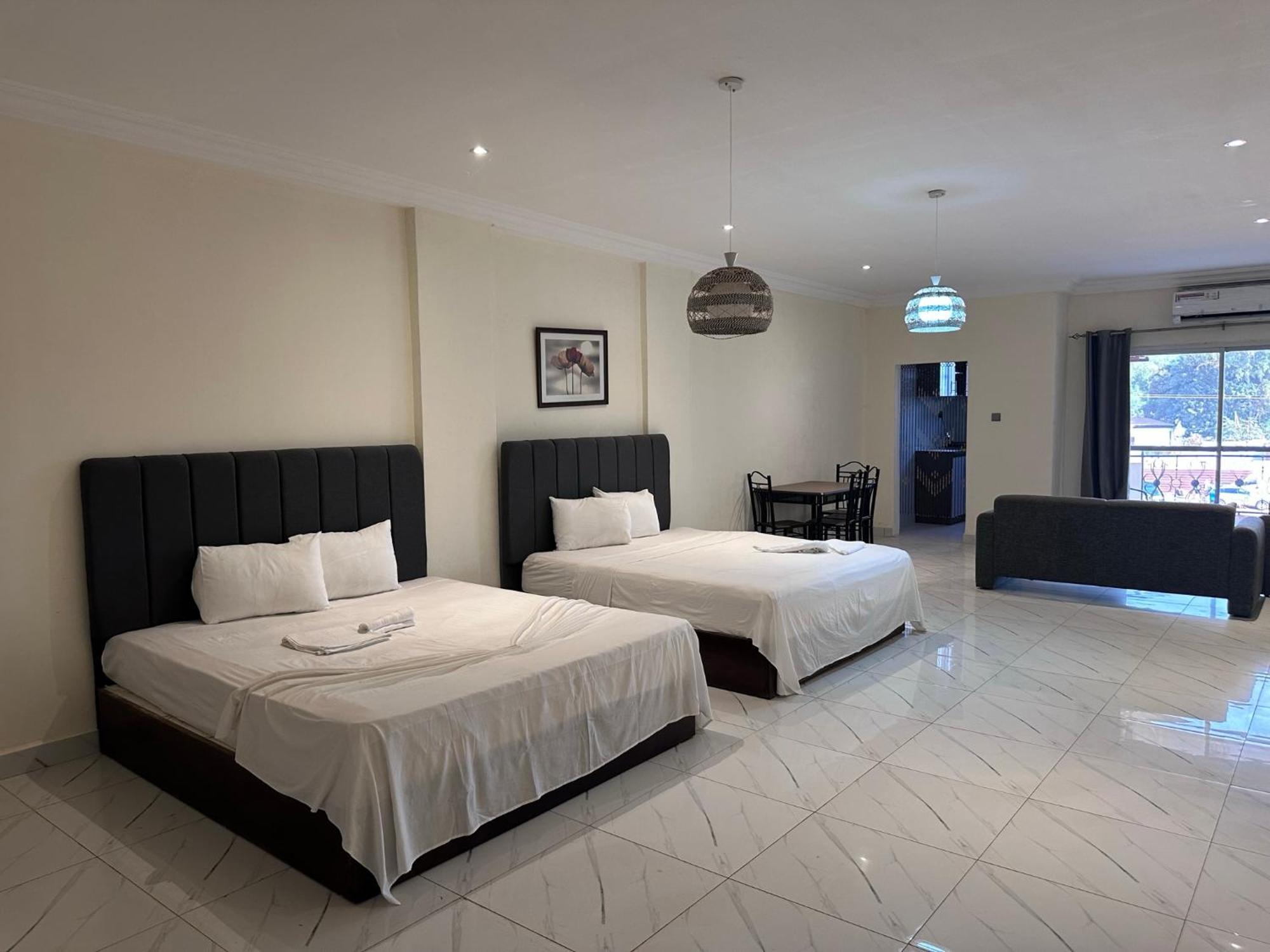 Apartments Plaza Hotel Kololi Kültér fotó