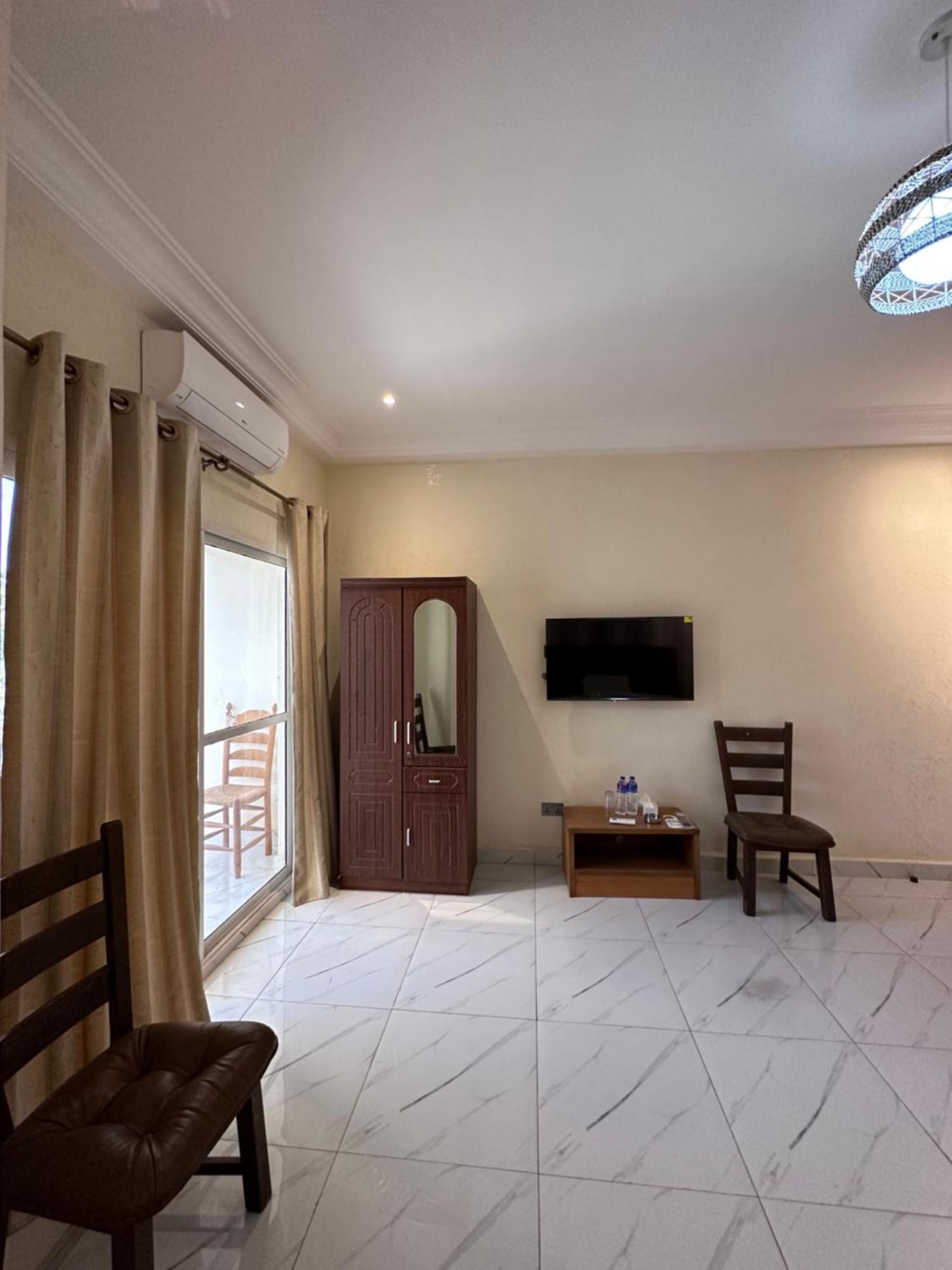 Apartments Plaza Hotel Kololi Kültér fotó