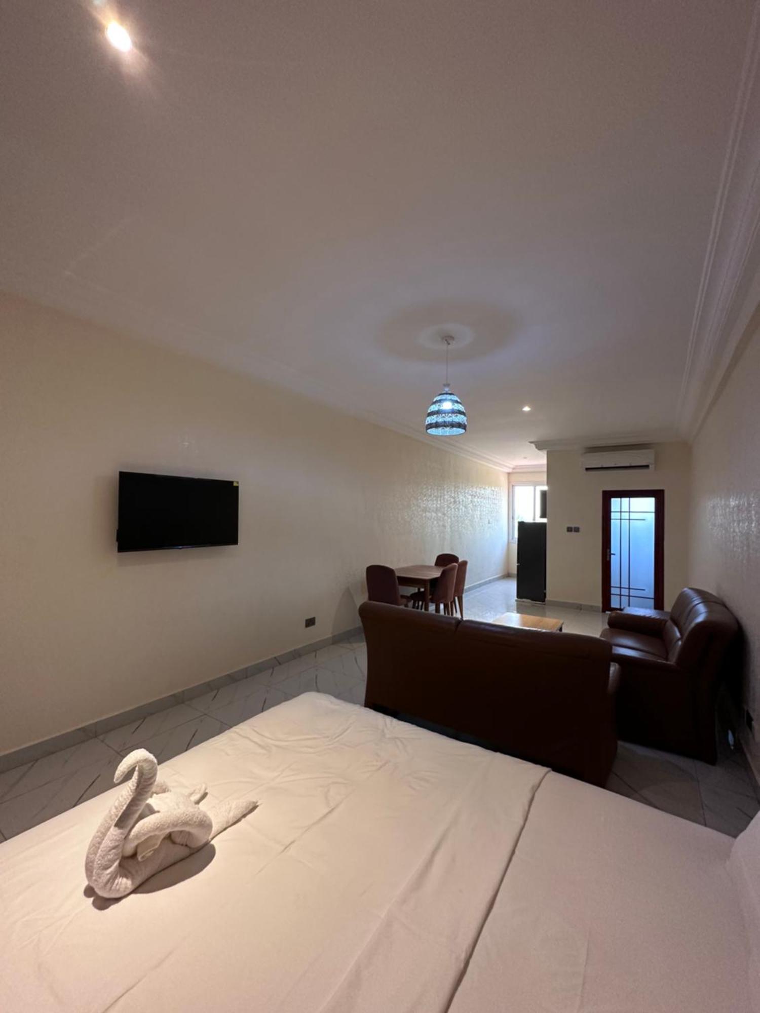 Apartments Plaza Hotel Kololi Kültér fotó